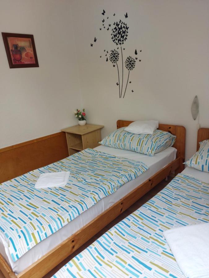 Apartmancentrum Gyula Exterior foto